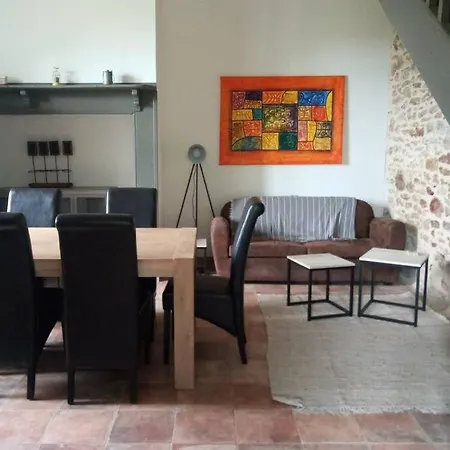 Gite De Charme Dans Une Petite Ferme Bio بيت للعطل